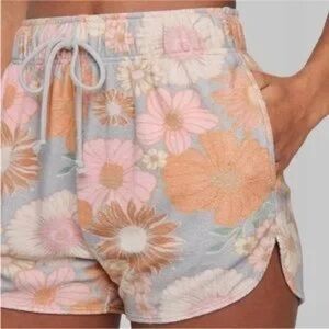 Wild Fable Floral Print Women's Athletic Shorts - Pastel Mix